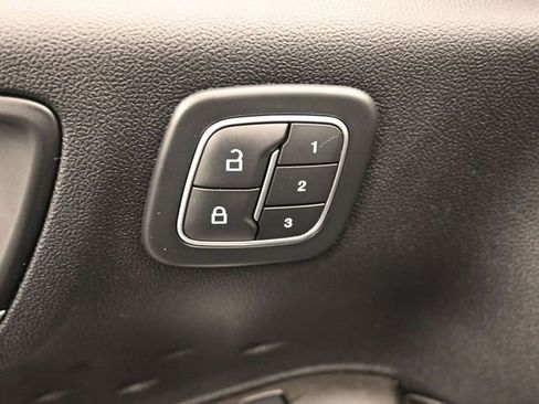 Used 2020 Ford Escape SEL image 15