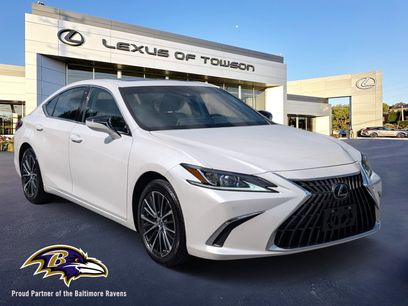 Certified 2024 Lexus ES 350 w/ Premium Package