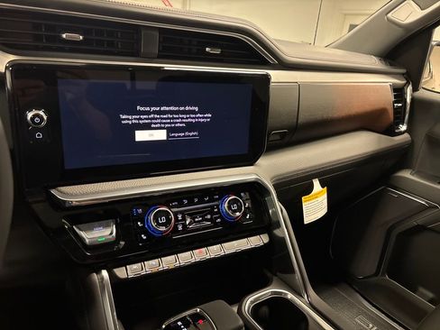 New 2026 GMC Sierra 1500 Denali w/ Denali Reserve Package image 35