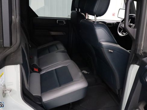 Used 2022 Ford Bronco Outer Banks w/ Sasquatch Package image 30