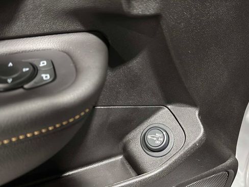Used 2023 GMC Terrain AT4 w/ Infotainment Package II AWD/4WD image 27