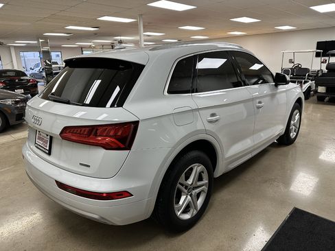 Used 2019 Audi Q5 2.0T Premium image 11