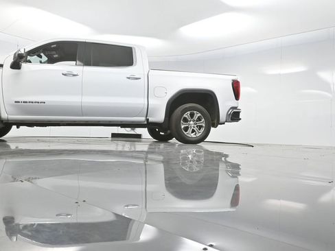 Used 2024 GMC Sierra 1500 SLT image 7