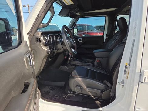 Used 2023 Jeep Wrangler Unlimited Rubicon 392 w/ Xtreme Recon 35" Tire Package AWD/4WD image 11