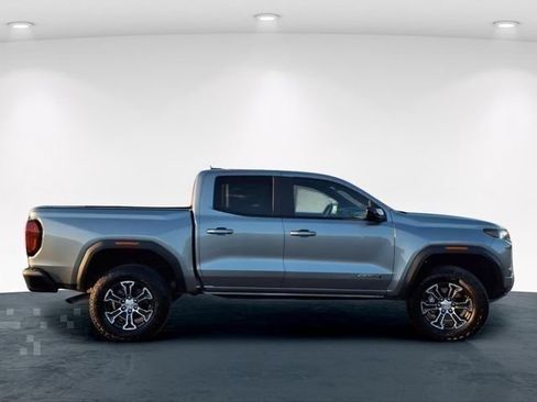 Used 2025 GMC Canyon AT4 AWD/4WD image 7