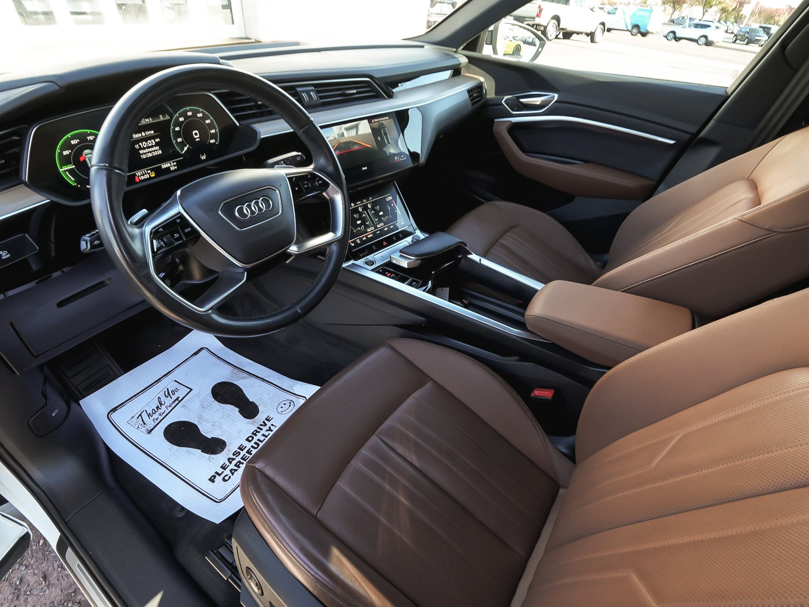 Used 2024 Audi Q8 e-tron Premium Plus AWD/4WD image 16