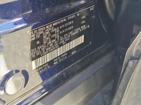 Used 2022 Toyota RAV4 Limited AWD/4WD image 15