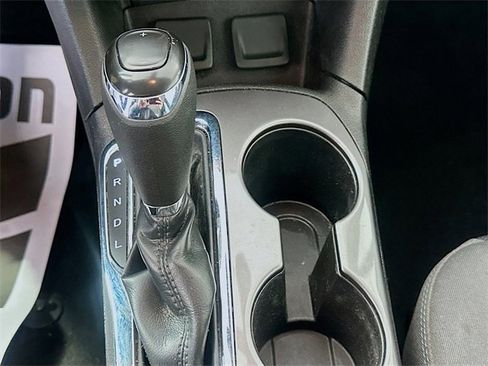 Used 2018 Chevrolet Cruze LT image 16