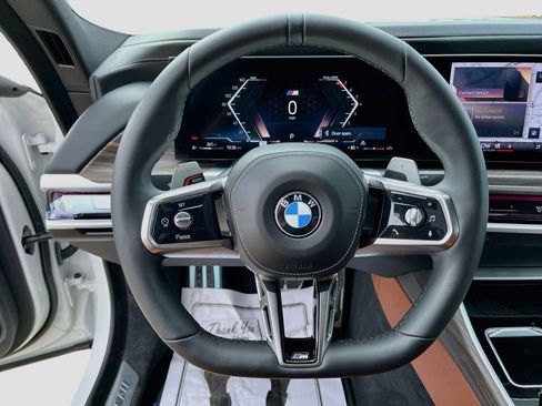 Used 2023 BMW 740i RWD image 18