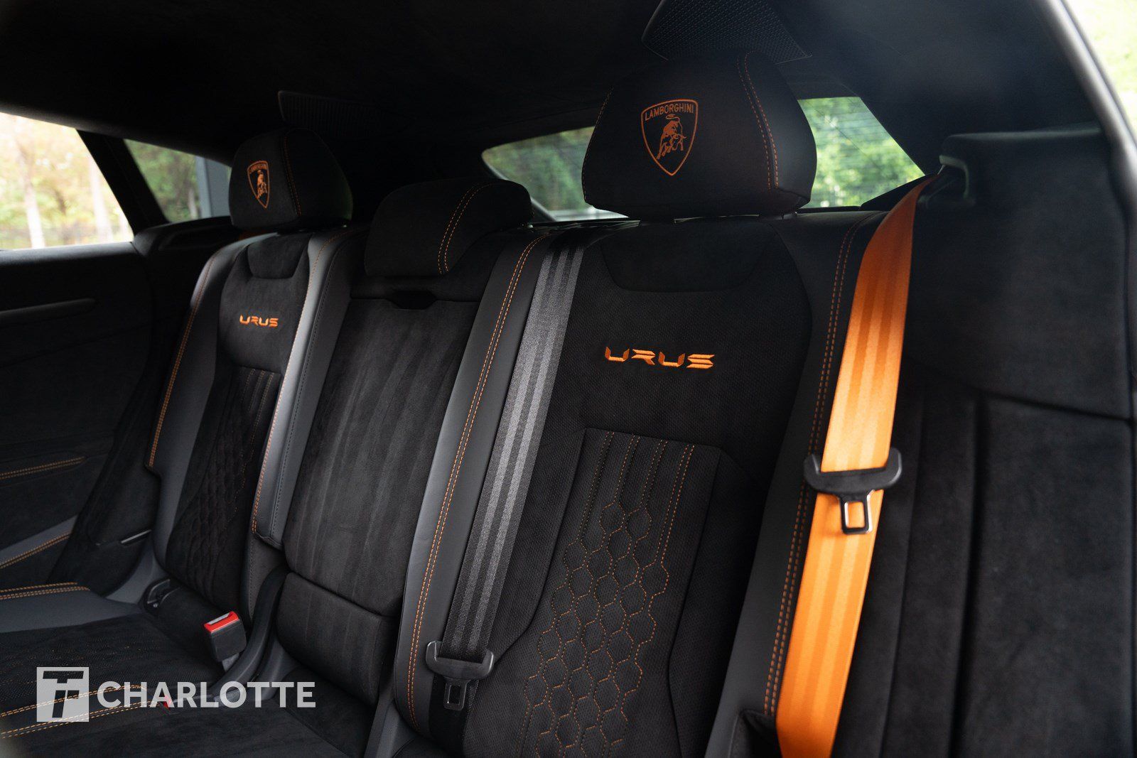 Used 2023 Lamborghini Urus Performante AWD/4WD image 39