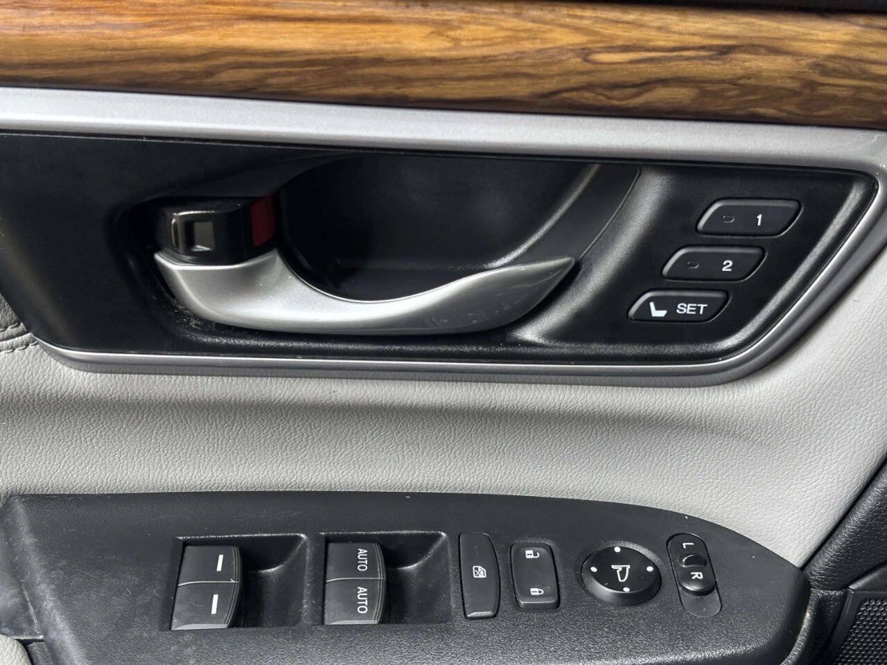 Used 2017 Honda CR-V EX-L image 32