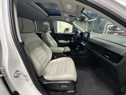 Used 2024 Honda CR-V EX-L image 23