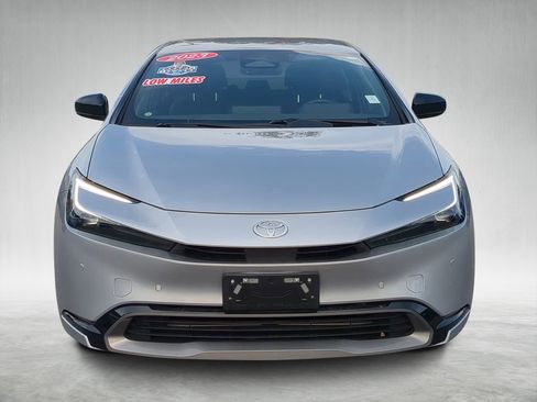 Used 2023 Toyota Prius XLE image 8