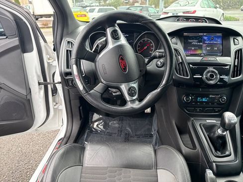 Used 2013 Ford Focus ST image 18