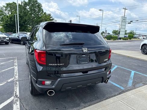 Used 2024 Honda Passport EX-L image 9