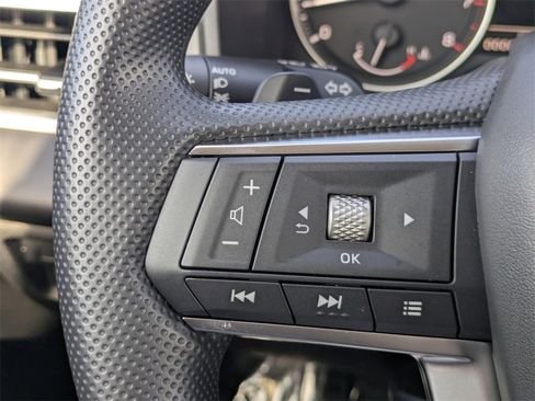 New 2025 Mitsubishi Outlander SE image 24