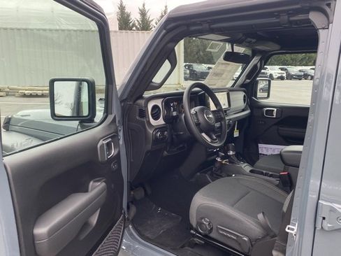 New 2026 Jeep Gladiator Sport image 14