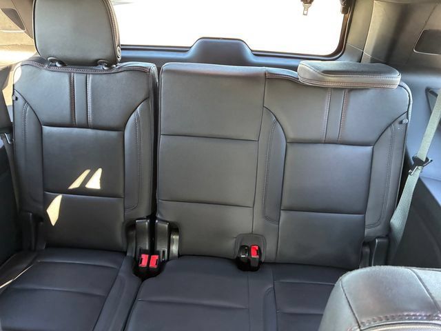 Used 2023 Chevrolet Tahoe RST w/ Luxury Package AWD/4WD image 19