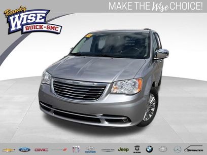 Used 2014 Chrysler Town & Country Touring-L w/ Driver Convenience Group