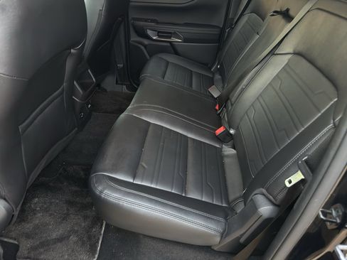 Used 2025 Ford Ranger Lariat w/ Black Appearance Package image 10