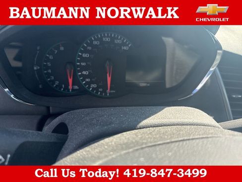 Used 2022 Chevrolet Trax LS w/ Tint and Cruise Package image 18