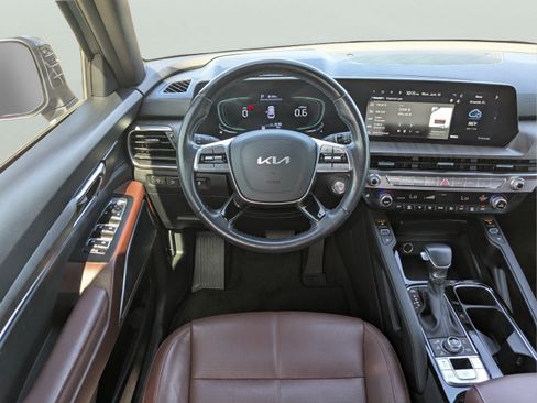 Used 2024 Kia Telluride EX AWD/4WD image 16