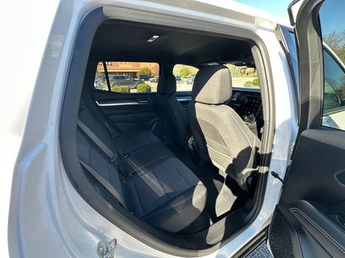 Used 2025 GMC Terrain Elevation image 17