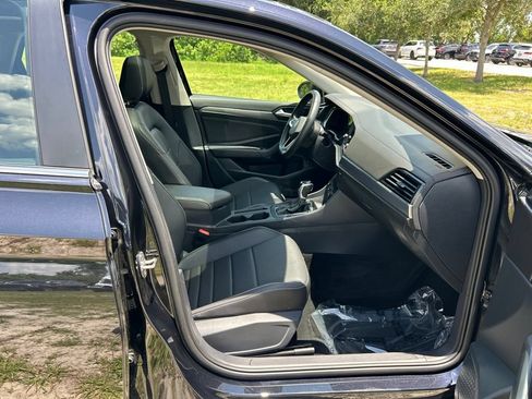 Used 2023 Volkswagen Jetta SE w/ Panoramic Sunroof Package FWD image 42