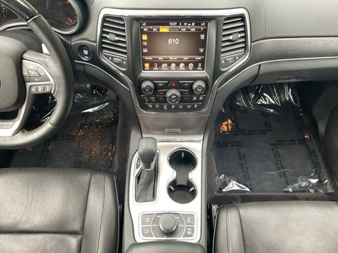 Used 2017 Jeep Grand Cherokee Summit AWD/4WD image 11