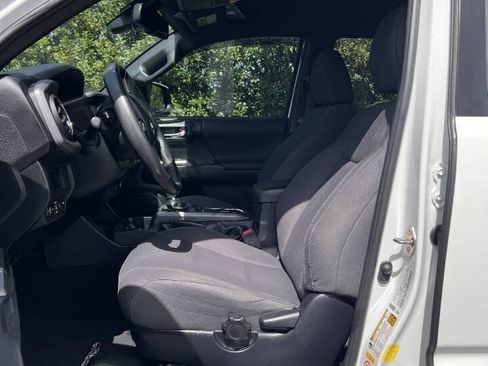 Used 2019 Toyota Tacoma TRD Sport RWD image 13
