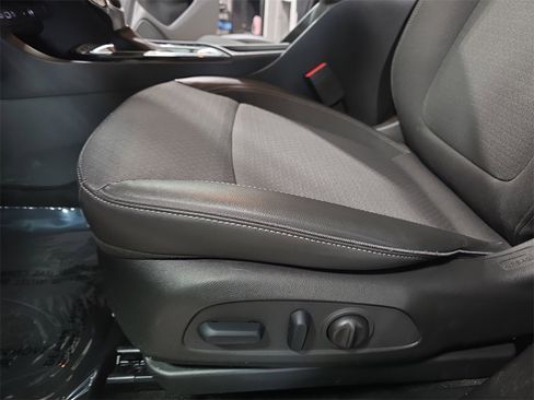 Used 2023 Buick Encore GX Select image 28