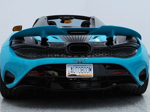 Used 2024 McLaren 750S Spider image 4