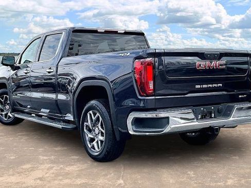 Used 2022 GMC Sierra 1500 SLT image 4