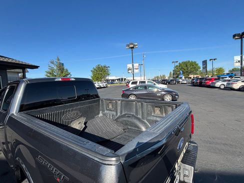 Used 2018 Ford F150 Lariat w/ Equipment Group 502A Luxury AWD/4WD image 6