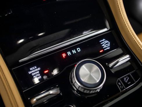 Used 2024 Jeep Grand Cherokee Summit AWD/4WD image 32