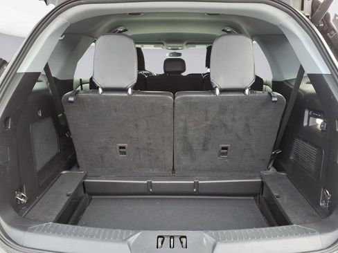 Used 2021 Ford Explorer Limited w/ Equipment Group 301A image 29