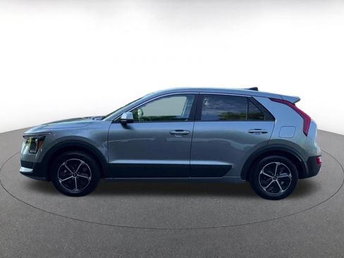 Used 2026 Kia Niro LX FWD image 9