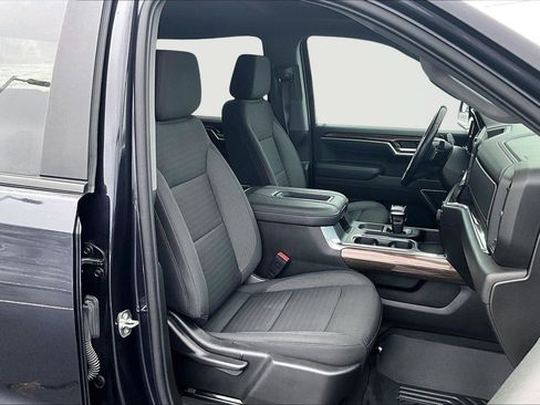 Used 2022 Chevrolet Silverado 1500 RST image 9