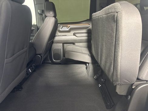 Used 2023 Chevrolet Silverado 1500 LT image 26