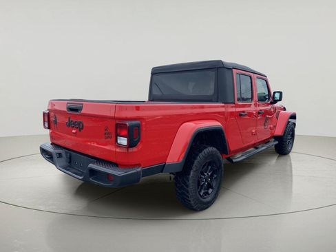 Used 2022 Jeep Gladiator Sport AWD/4WD image 3