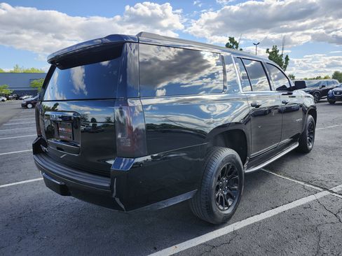 Used 2019 GMC Yukon XL SLT AWD/4WD image 19