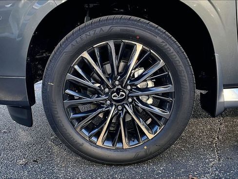 New 2026 INFINITI QX80 Autograph w/ Premium Cargo Package AWD/4WD image 17