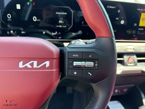 New 2026 Kia K4 GT-Line FWD image 30