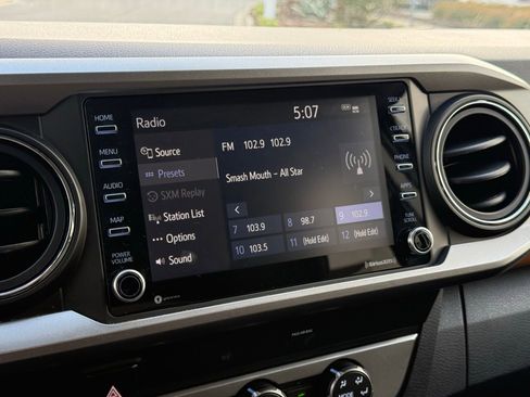 Used 2020 Toyota Tacoma SR5 image 41