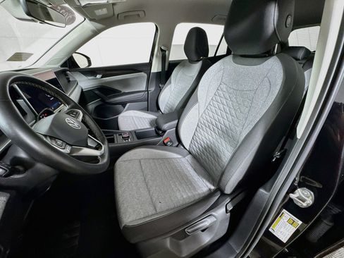 Used 2025 Volkswagen Tiguan S AWD/4WD image 13
