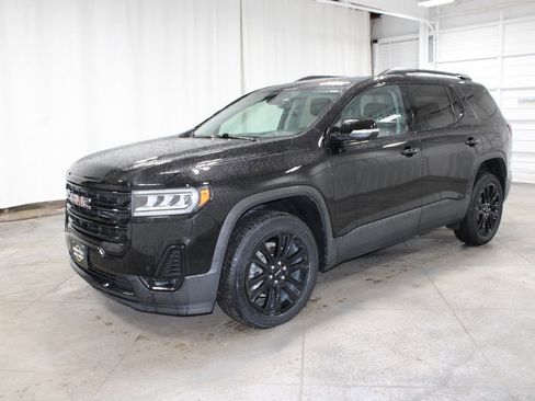 Used 2023 GMC Acadia SLT w/ Elevation Edition image 4