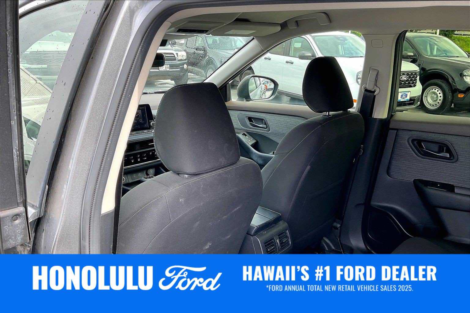 Used 2023 Nissan Rogue S FWD image 12