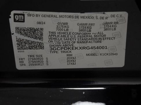 Used 2024 Chevrolet Silverado 1500 LT AWD/4WD image 43
