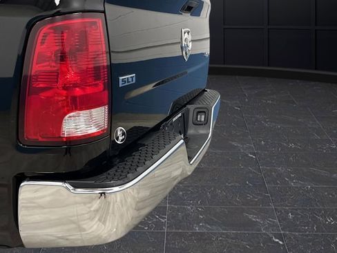 Used 2022 RAM 1500 Classic SLT image 29