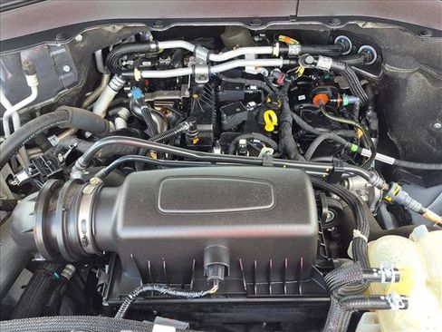 Used 2021 Ford Explorer XLT w/ Equipment Group 202A RWD image 22